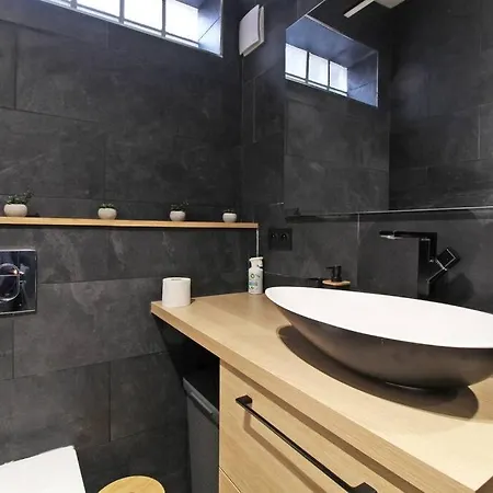 Apartament Avec