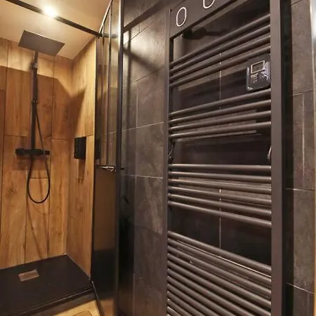 Avec Apartament